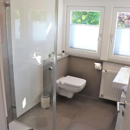 #6 Mit Balkon In Ruhiger Aber Zentrale Lage - Stadtbus Vor Der Tuer! Apartment