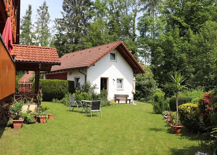 #6 Mit Balkon In Ruhiger Aber Zentrale Lage - Stadtbus Vor Der Tuer!
