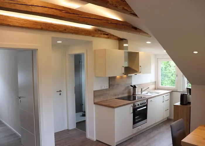 #6 Mit Balkon In Ruhiger Aber Zentrale Lage - Stadtbus Vor Der Tuer! Apartment *